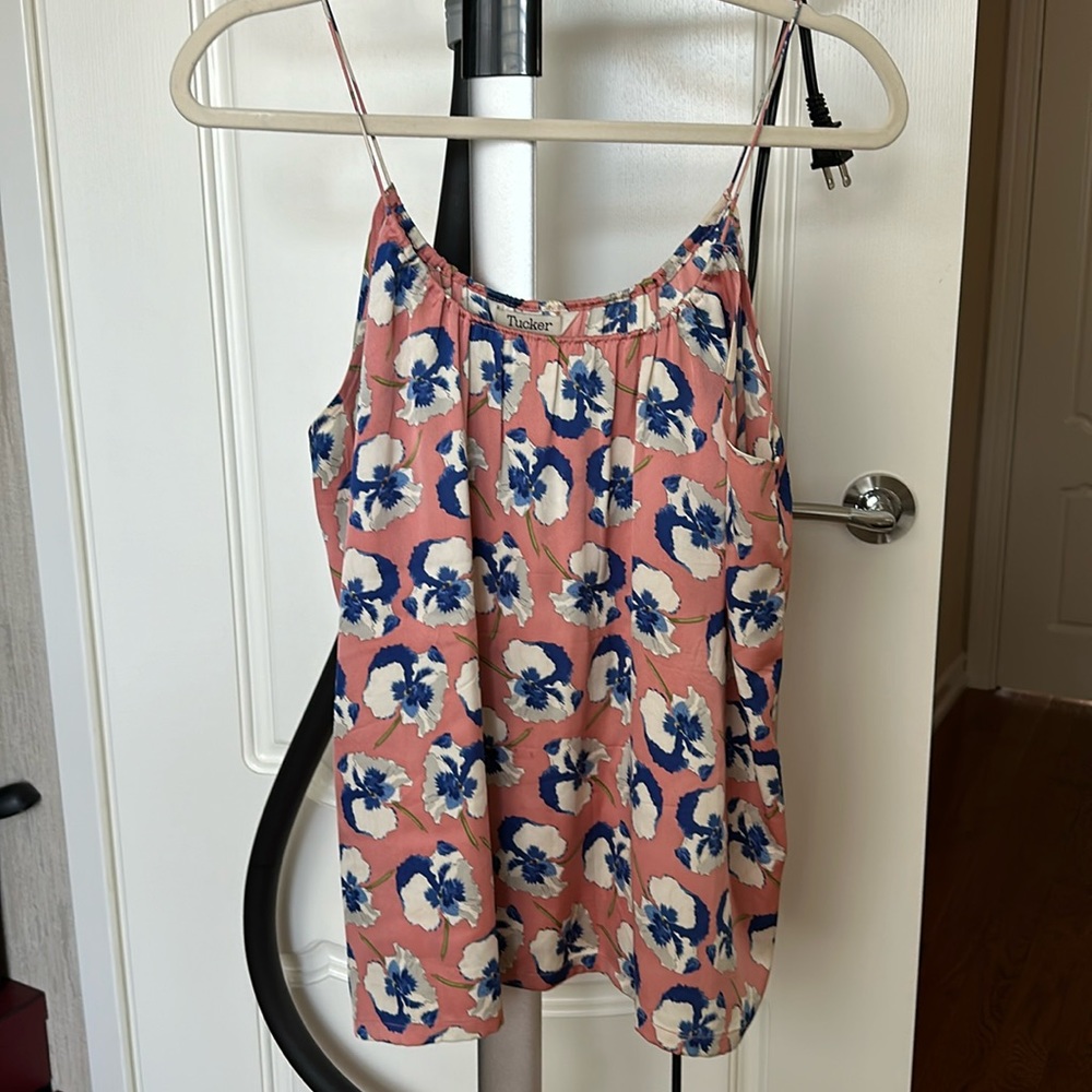 Tucker 100% silk tank top, Size L
